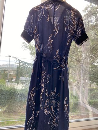 Vestido azul estampado floral