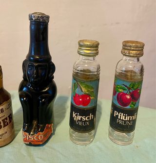 Lotto di 6 mini bottiglie di liquori Baileys, Pisco, ecc.