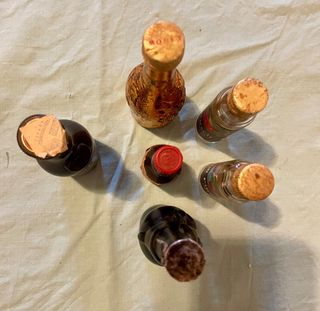 Lotto di 6 mini bottiglie di liquori Baileys, Pisco, ecc.