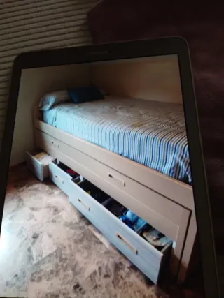 Dormitorio juvenil con dos camas