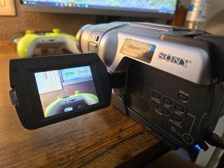 Videocámara Sony Digital8 TRV245E