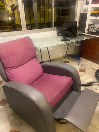 Sillón reclinable tela y piel gris/rosa