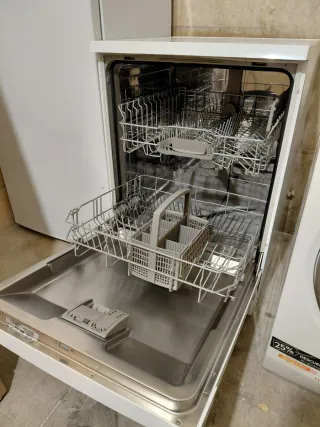 Lavadora y Lavavajillas AEG