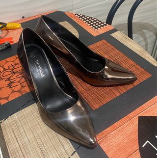 Zapatos de tacón Promod dorados/plateados talla 38