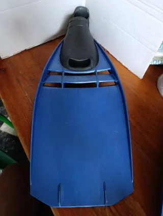 ALETAS DE BUCEO / MARCA " FRANCIS " / TALLA: 41 -