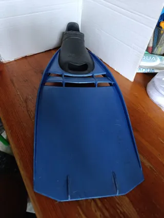 ALETAS DE BUCEO / MARCA " FRANCIS " / TALLA: 41 -