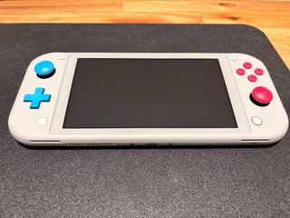 Nintendo Switch Lite Ed. Limitada Zacian&Zamacenta