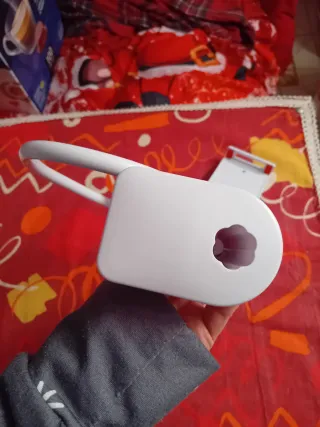 Supporto letto girevole per tablet e smartphone