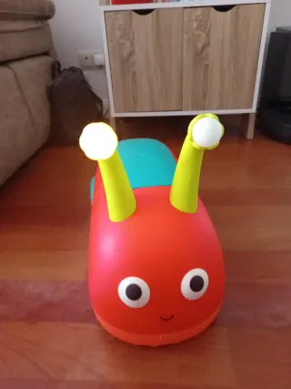 Correpasillos infantil con luces y sonido