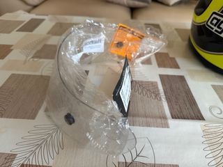 Casco Moto AGV Amarillo y Negro