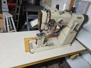 Máquina de coser Pfaff 2 agujas triple arrastre