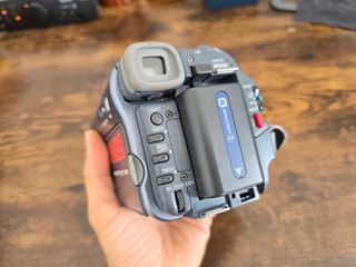 Videocámara Sony Hi8 TRV228E