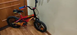 Bicicleta Hot Wheels 16 pulgadas