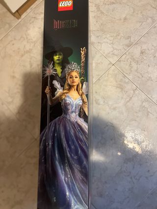 Lego Wicked Emerald City Wall Art 75685