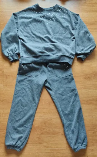 Chándal niña Zara gris T8