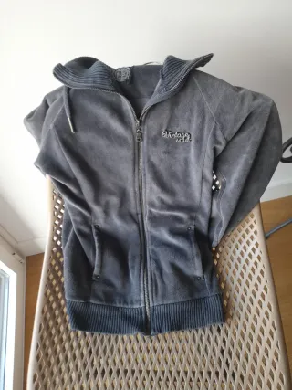 Sudadera terciopelo cremallera gris