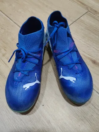Botas de fútbol Puma future