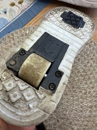 Zapatillas con ruedas niña Shein talla 35