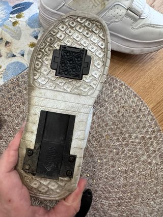 Zapatillas con ruedas niña Shein talla 35