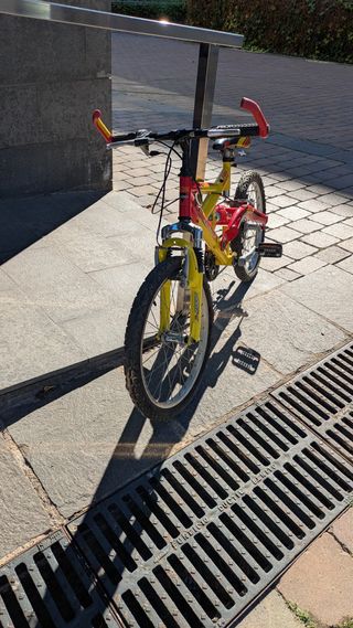 Bicicleta infantil Jumpertrek Roja y Amarilla