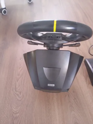 Volante y pedales gaming