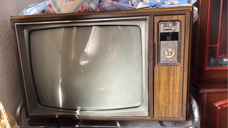 Televisor Vintage Zenith Años 70