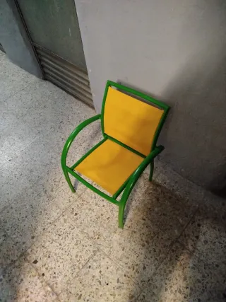 Silla infantil aluminio verde y amarillo