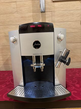 Cafetera Jura Impressa F70 Plata