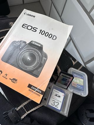 Canon EOS 1000D Cámara + 2 Objetivos + Bolso+bat