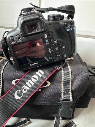 Canon EOS 1000D Cámara + 2 Objetivos + Bolso+bat
