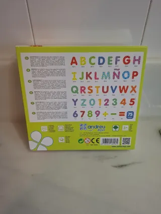 Letras y números magnéticos de madera