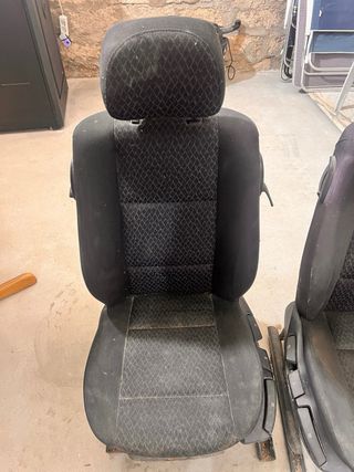 Asientos de coche tela negra