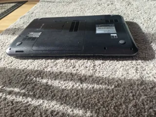 Portátil Toshiba Satellite C855-2K1 SSD