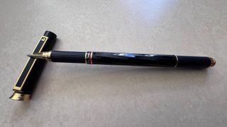 Conjunto bolígrafo y pluma Pierre Cardin