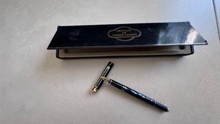 Conjunto bolígrafo y pluma Pierre Cardin