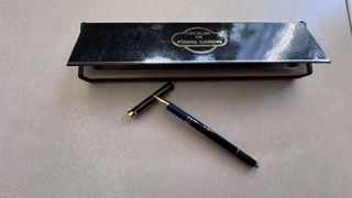 Conjunto bolígrafo y pluma Pierre Cardin