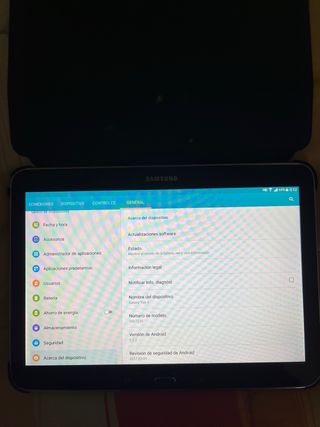 Samsung Galaxy Tab 4 Negra con funda
