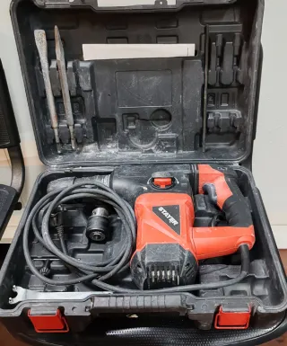 Taladro percutor Stayer con maletín 1500W