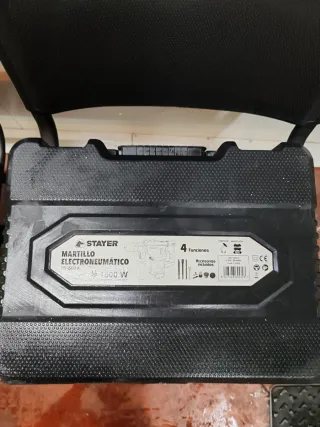 Taladro percutor Stayer con maletín 1500W