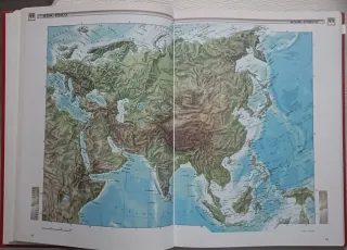 Historia de España más atlas universal y de España