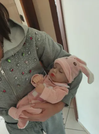 Bambola simil reborn