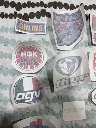 Pegatinas para moto: OHLINS, AGV, FOX, y más