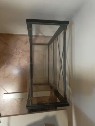 Estantería decorativa metal y cristal