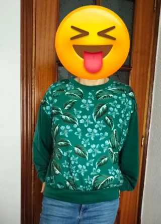 Jersey verde estampado floral Talla S