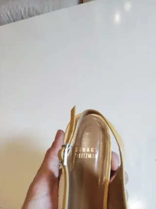 Tacones Stuart Weitzman Beige y Blanco