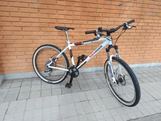 Bicicleta Rockrider 5.3 RR mejorada
