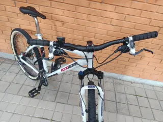 Bicicleta Rockrider 5.3 RR mejorada