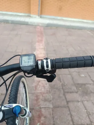 Bicicleta Rockrider 5.3 RR mejorada