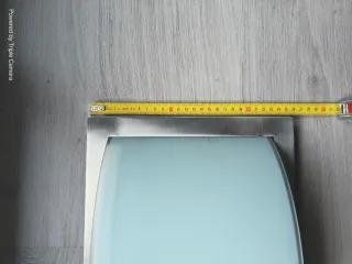 Aplique de pared plata y blanco