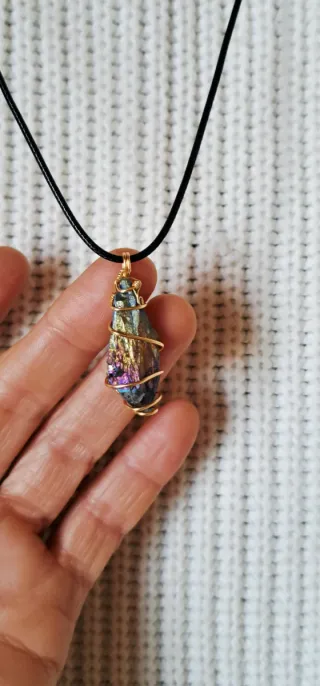 Colgante Cuarzo Titanio Arcoíris